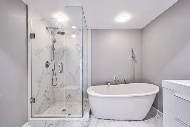 Additional image 21 of 33 University Ave Unit 2506