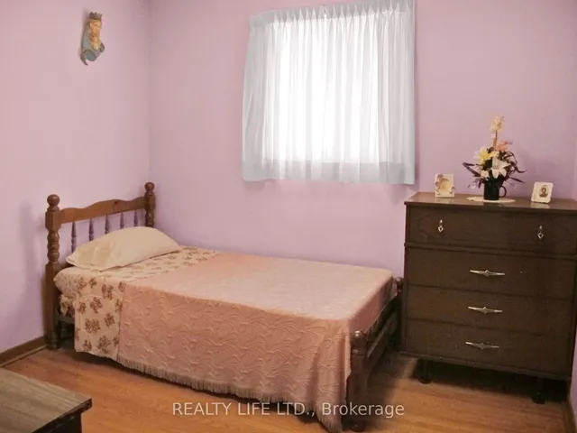 Additional image 19 of 61 Cameron Ave