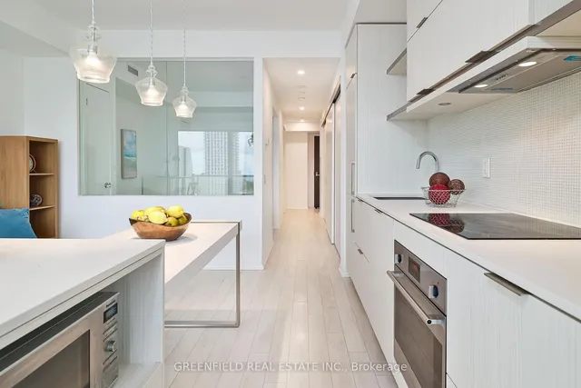 Additional image 7 of 197 Yonge St Unit 2304