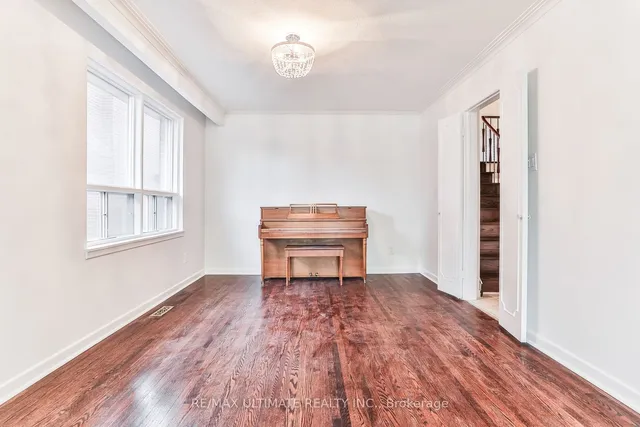 Additional image 8 of 90 Charlton Blvd