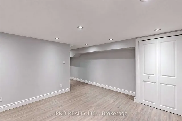 Additional image 31 of 86 Deep Dene Dr