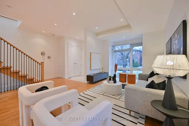 Additional image 4 of 165 Strathnairn Ave