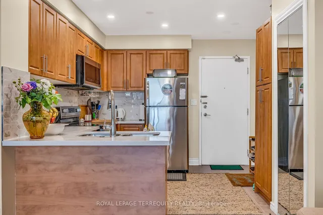 Additional image 16 of 2464 Weston Rd Unit 1014