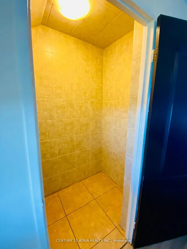 Additional image 5 of 4645 Jane St Unit 720