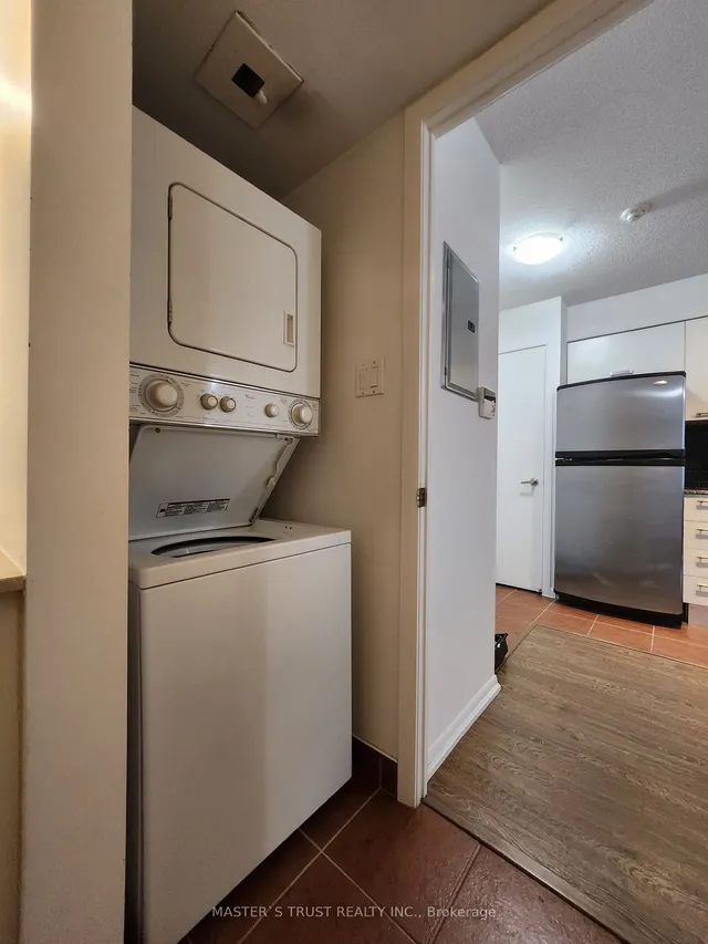 Additional image 19 of 37 Grosvenor St Unit 410