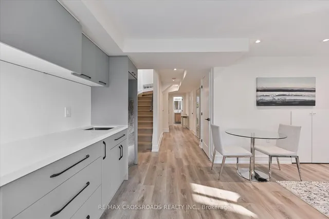 Additional image 32 of 157 O'connor Dr