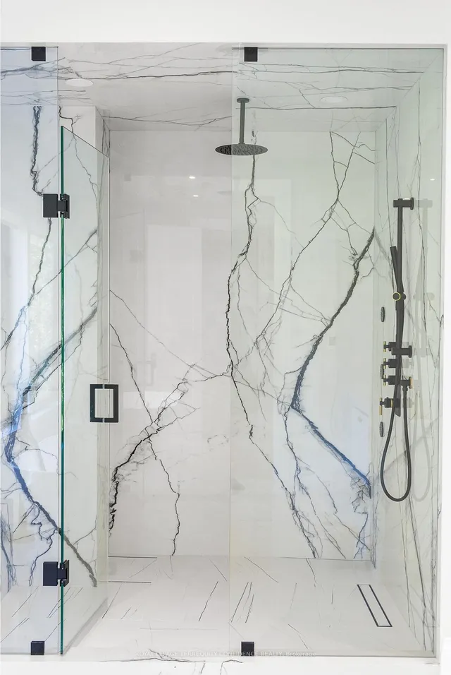 Additional image 21 of 422 Hounslow Ave