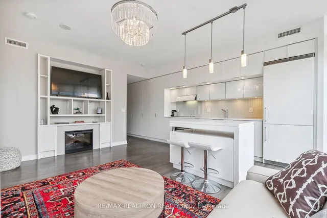 Additional image 4 of 110 Charles St Unit 2604