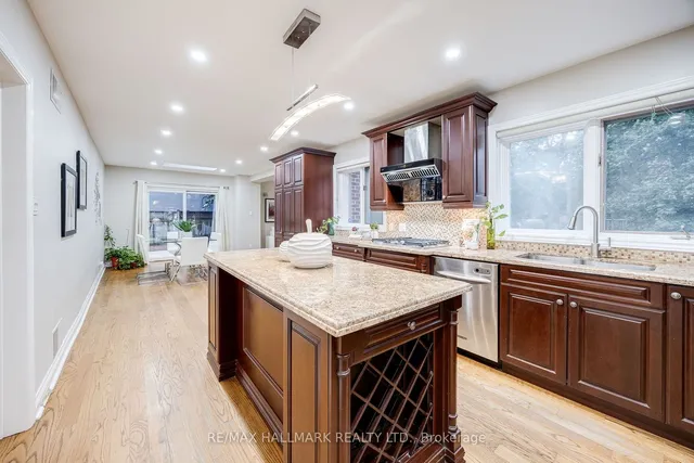 Additional image 11 of 59 Sandringham Dr