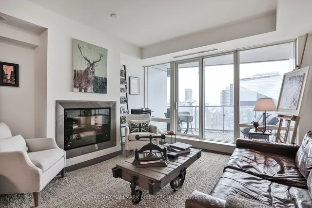 Additional image 4 of 180 University Ave Unit 4707