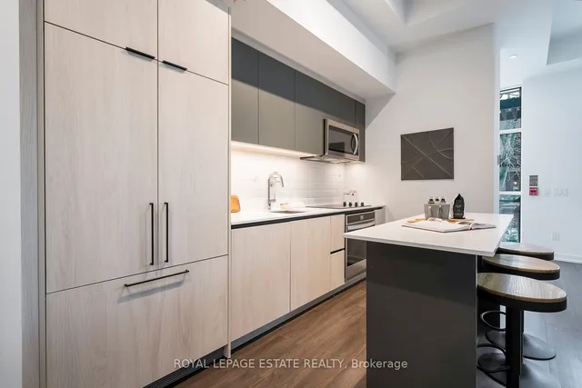 Additional image 13 of 154 Logan Ave