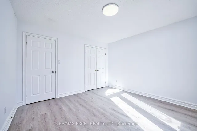 Additional image 31 of 66 Dempster St