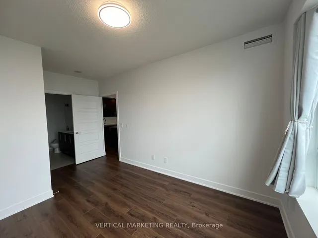 Additional image 18 of 28 Linden St Unit 1605