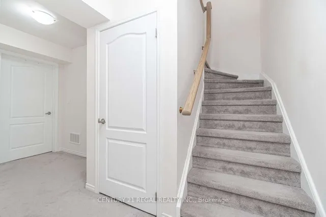 Additional image 14 of 11 Applewood Lane Unit 112