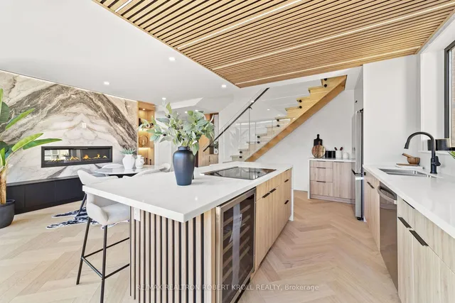 Additional image 15 of 55A Avenue Rd Unit 602