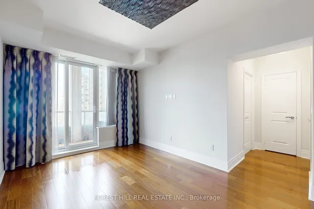 Additional image 14 of 35 Balmuto St Unit 3401