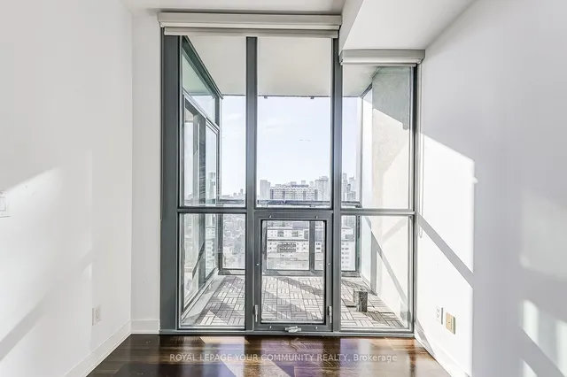 Additional image 16 of 110 Charles St Unit 2202