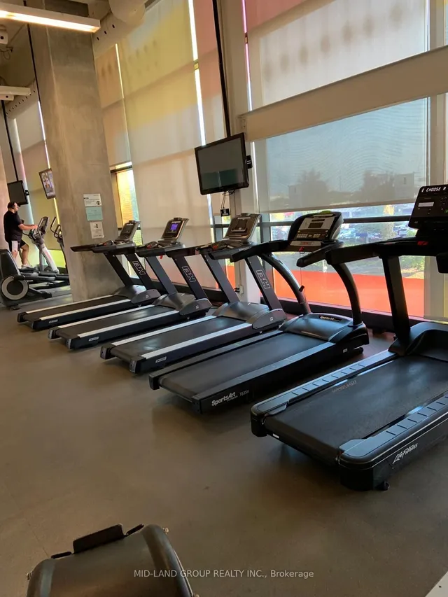 Additional image 24 of 29 Singer Crt Unit #1805