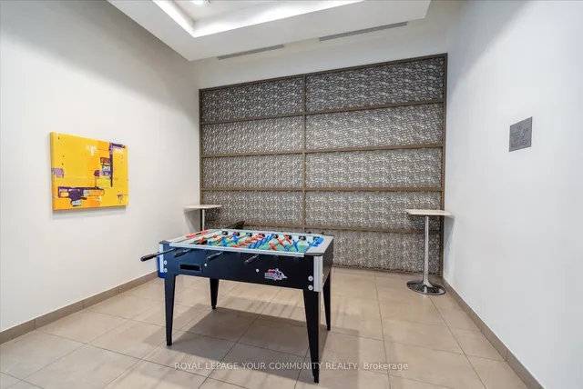 Additional image 33 of 33 Singer Crt Unit TH5