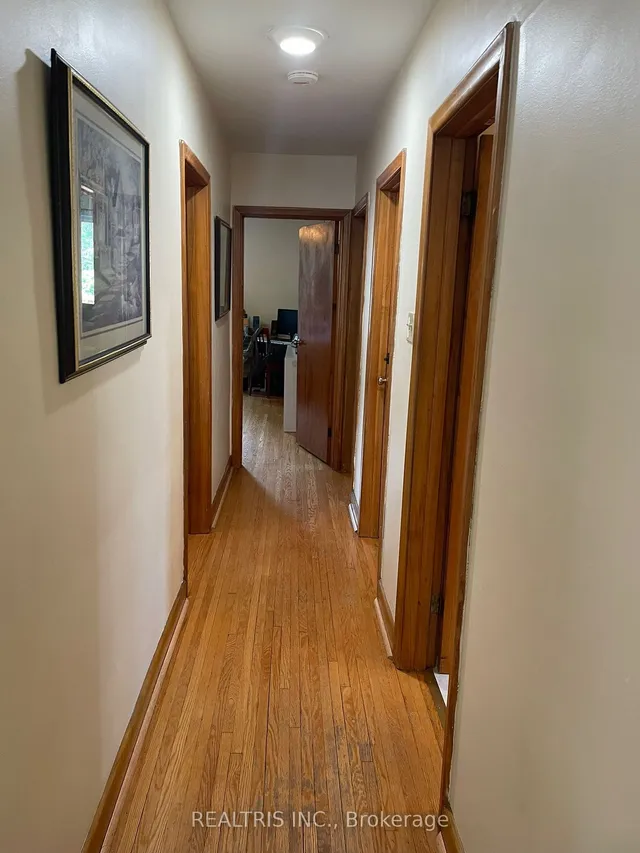 Additional image 9 of 18 Muskoka Ave