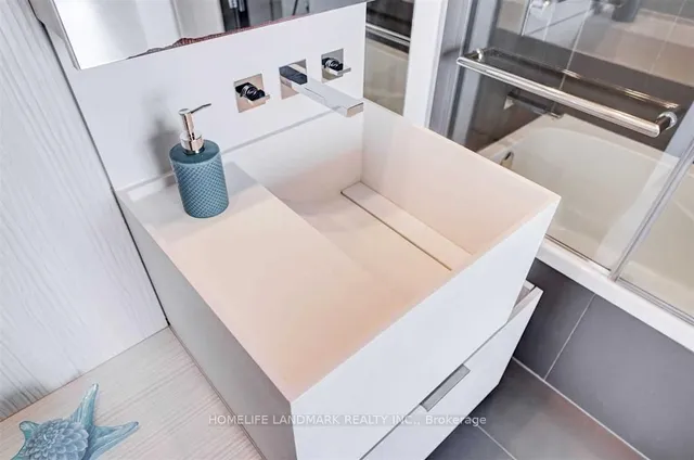 Additional image 33 of 1 Bloor St Unit 6108