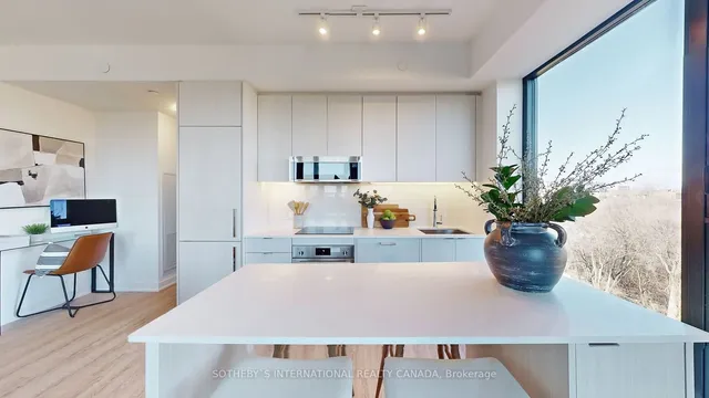 Additional image 18 of 250 Lawrence Ave Unit 624