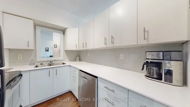 Additional image 16 of 80 Mill St Unit 1010