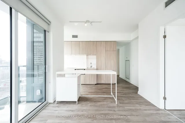 Additional image 9 of 77 Shuter St Unit 2810