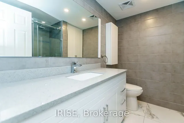 Additional image 8 of 77 Harbour Sq Unit 806