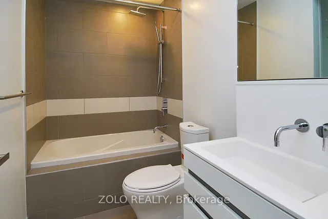 Additional image 12 of 197 Yonge St Unit 5611