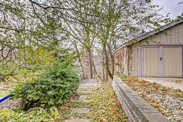 Additional image 4 of 236 Ellis Ave