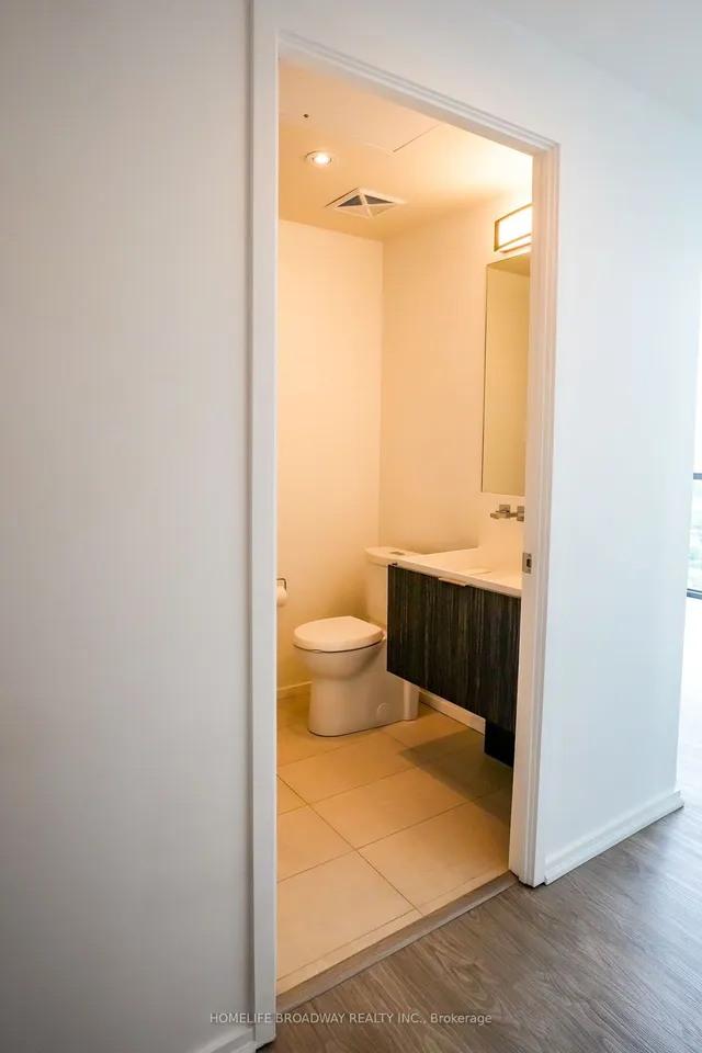 Additional image 17 of 101 Charles St Unit 4810