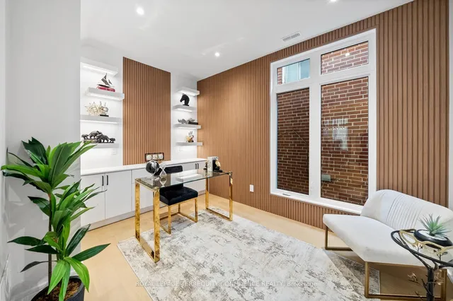 Additional image 12 of 68 Lynnhaven Rd