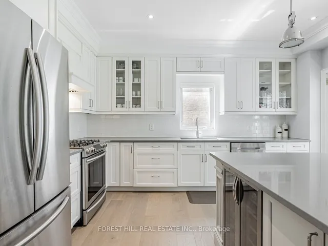 Additional image 17 of 3022A Bayview Ave