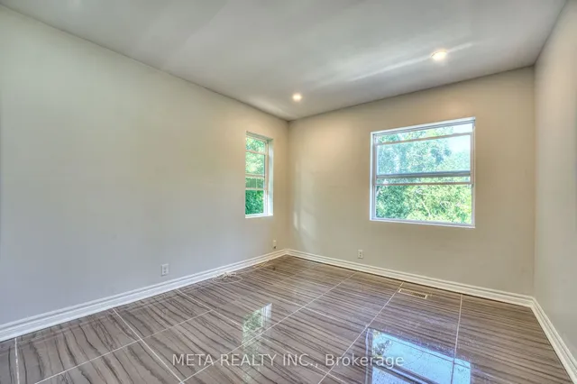 Additional image 20 of 35 Duncombe Blvd