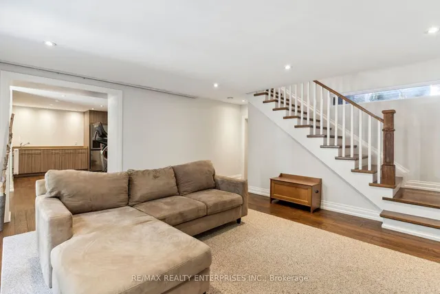 Additional image 32 of 70 Oriole Rd