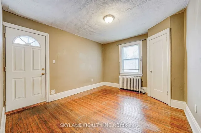 Additional image 23 of 996-998 Avenue Rd