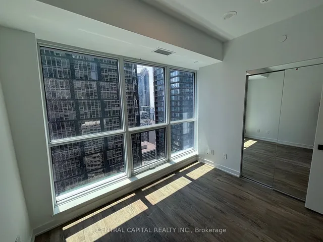 Additional image 8 of 327 King St Unit 3003