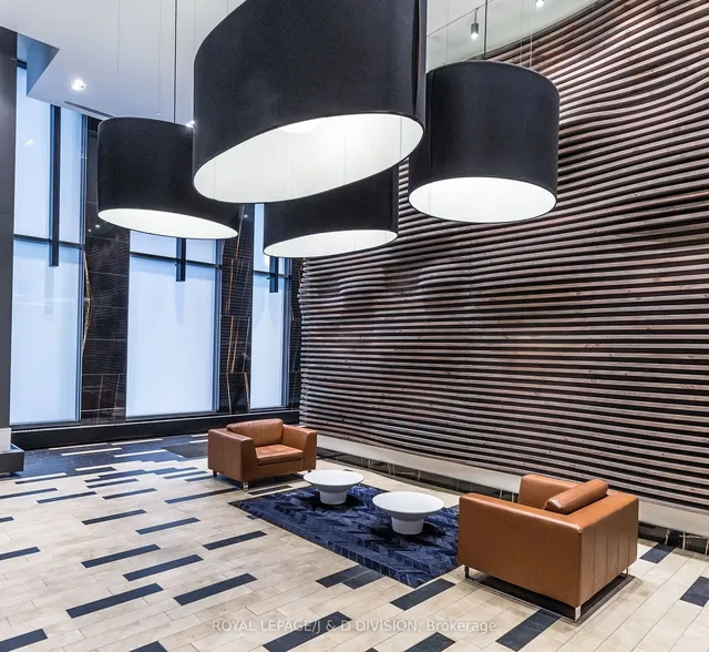 Additional image 18 of 111 Bathurst St Unit 423