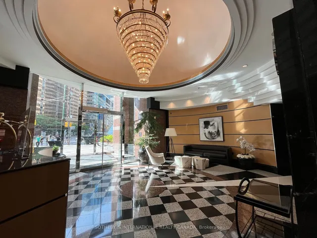 Additional image 4 of 33 University Ave Unit 2506