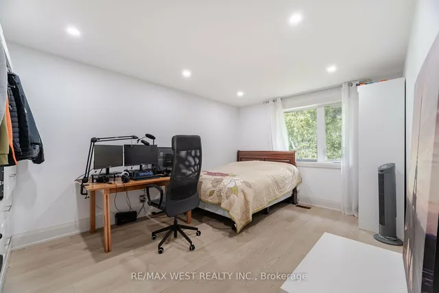 Additional image 18 of 50 Bruce Farm Dr