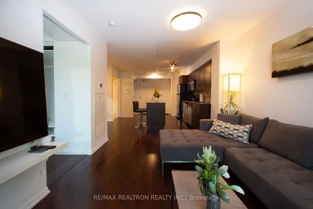 Additional image 8 of 209 Fort York Blvd Unit 1265