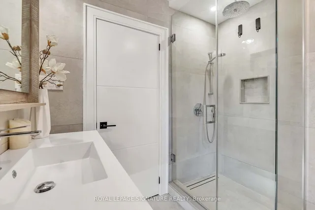 Additional image 24 of 68 Dewlane Dr