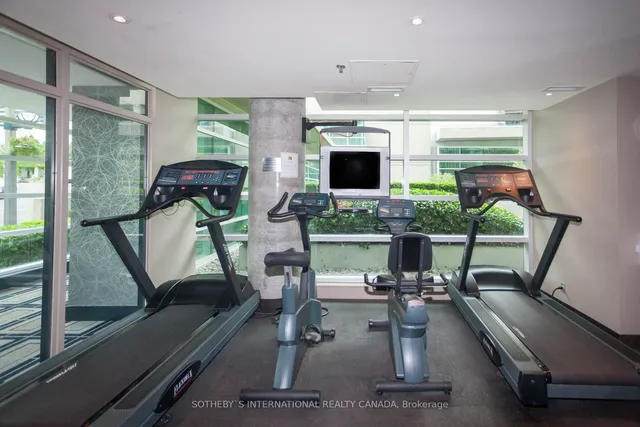 Additional image 37 of 81 Navy Wharf Crt Unit 2310