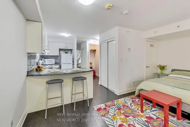 Additional image 9 of 415 Jarvis St Unit 151