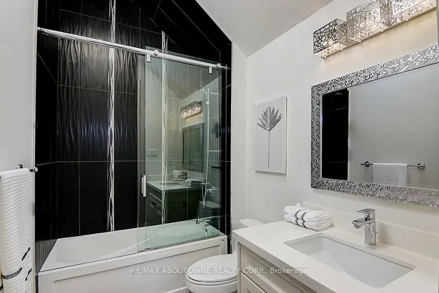 Additional image 29 of 69 Heathview Ave