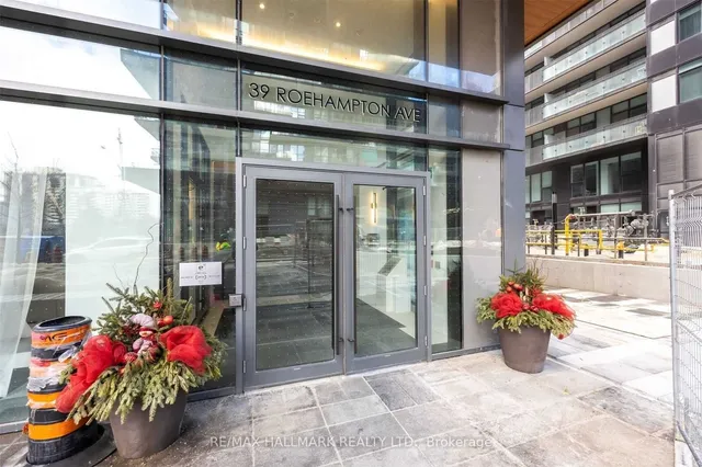 Additional image 2 of 39 Roehampton Ave Unit 1210