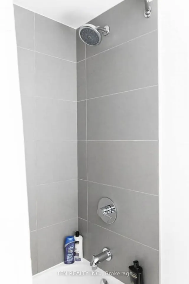 Additional image 9 of 155 Yorkville Ave Unit 2910