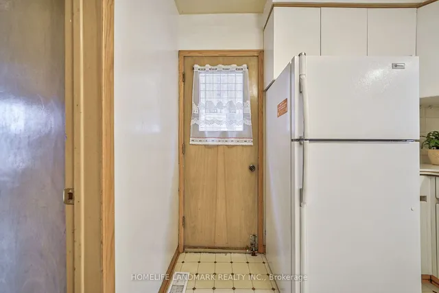 Additional image 18 of 796 Davenport Rd