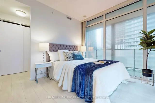 Additional image 13 of 125 Peter St Unit 1401